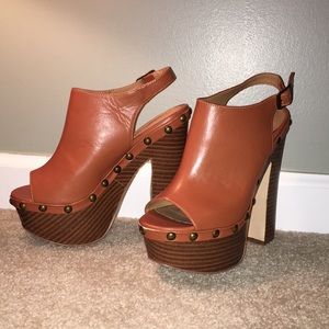 4” brown heels perfect for summer!